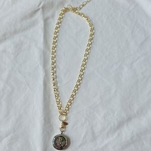 Origami Owl Pendant Necklace
